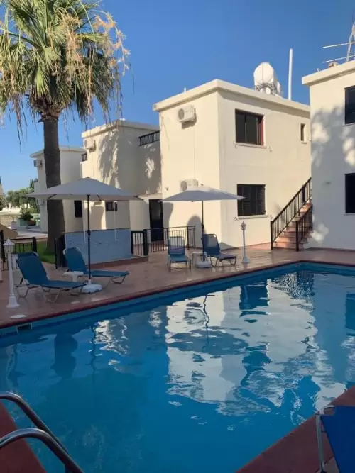 Seashell Apartments