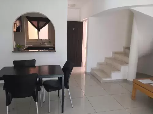 Seashell Apartments