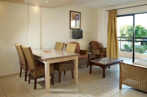 Senator Hotel Apartments