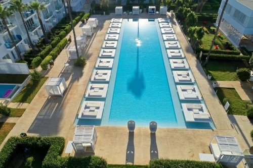 So White Boutique Suites