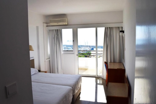 Sun Hall Beach Hotel Apts