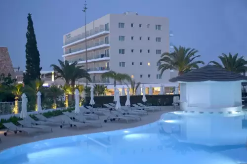 Sunrise Gardens Hotel