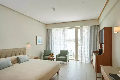 Sunrise Jade - Adults Only