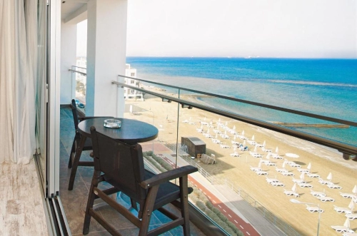The Ciao Stelio Deluxe Hotel