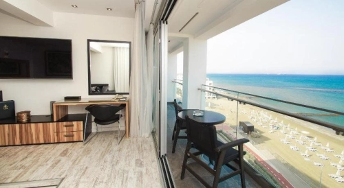 The Ciao Stelio Deluxe Hotel