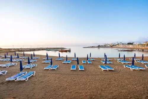The Golden Coast Beach Hotel
