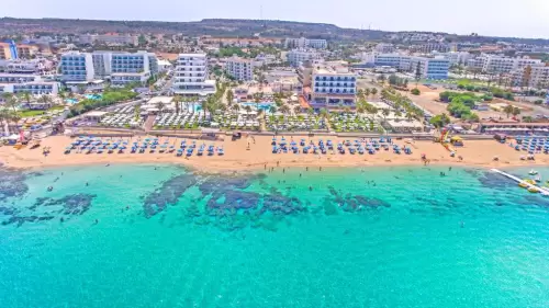 Vrissiana Beach Hotel